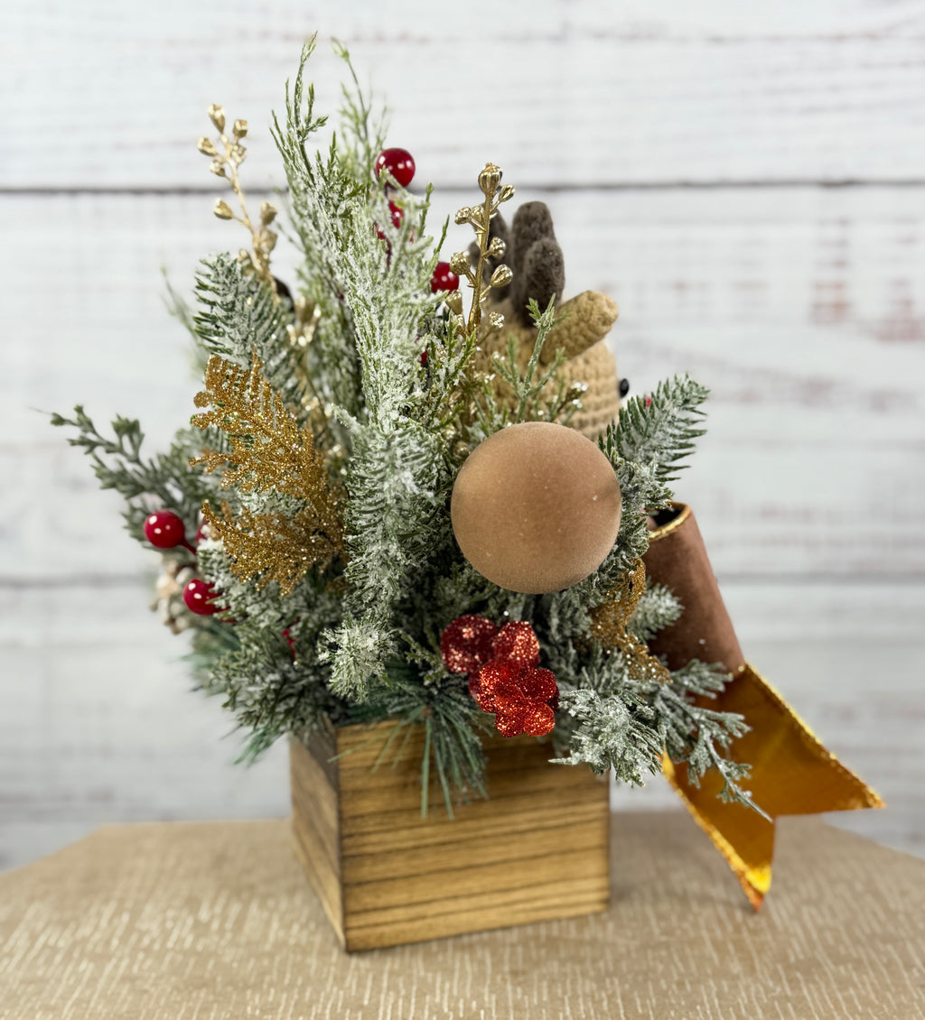 Left side with brown ornament and rustic wood cube