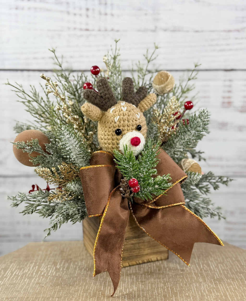Reindeer centerpiece angled view